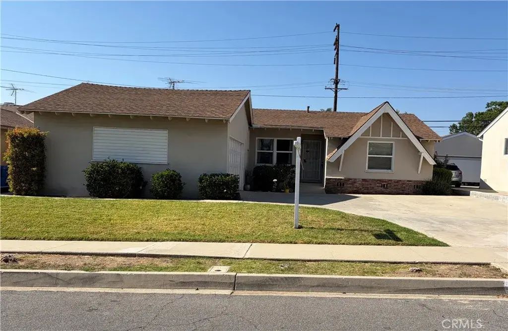 1125 W Coolfield Drive, Covina