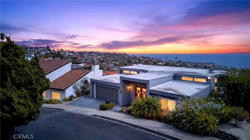 2233 Amirante, San Pedro