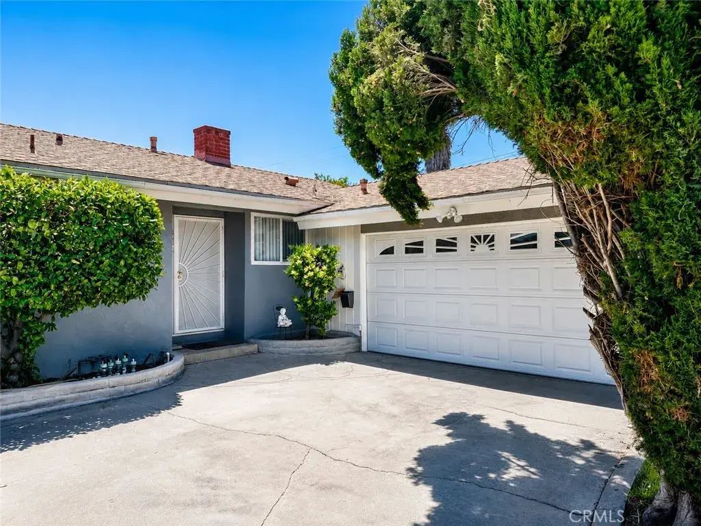 16404 Mayall Street, North Hills
