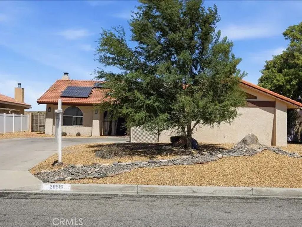 26515 Blue Water, Helendale