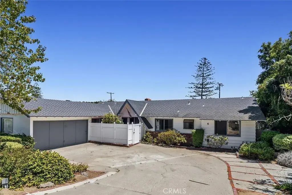 4 Mansfield Lane, Camarillo