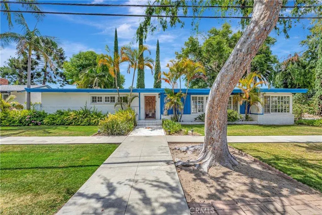 150 W 36th Street, Long Beach