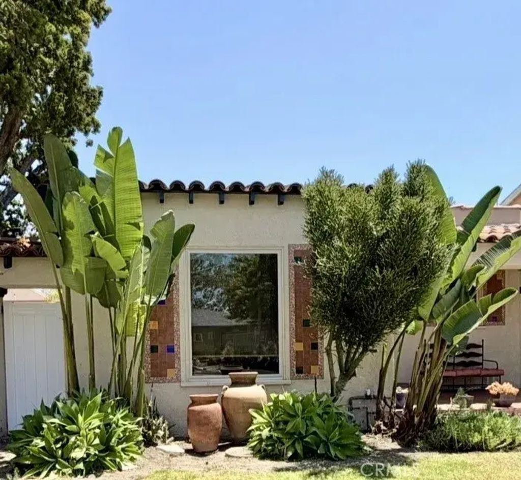3722 Somerset, Los Angeles