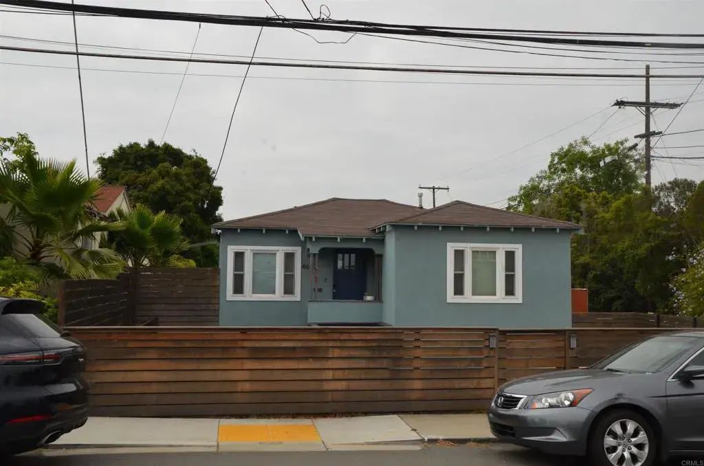 4627 Dwight Street, 