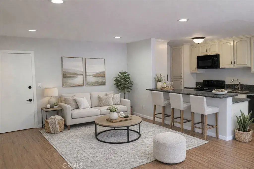 5403 Newcastle Avenue 12, Encino