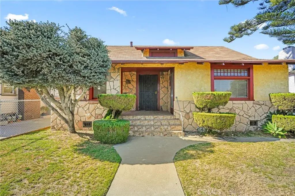 1037 W 46th Street, Los Angeles