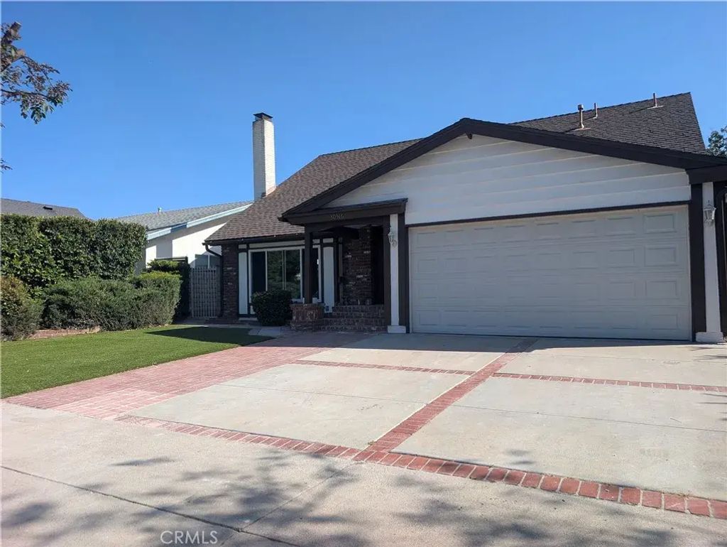30516 Sandtrap Drive, Agoura Hills