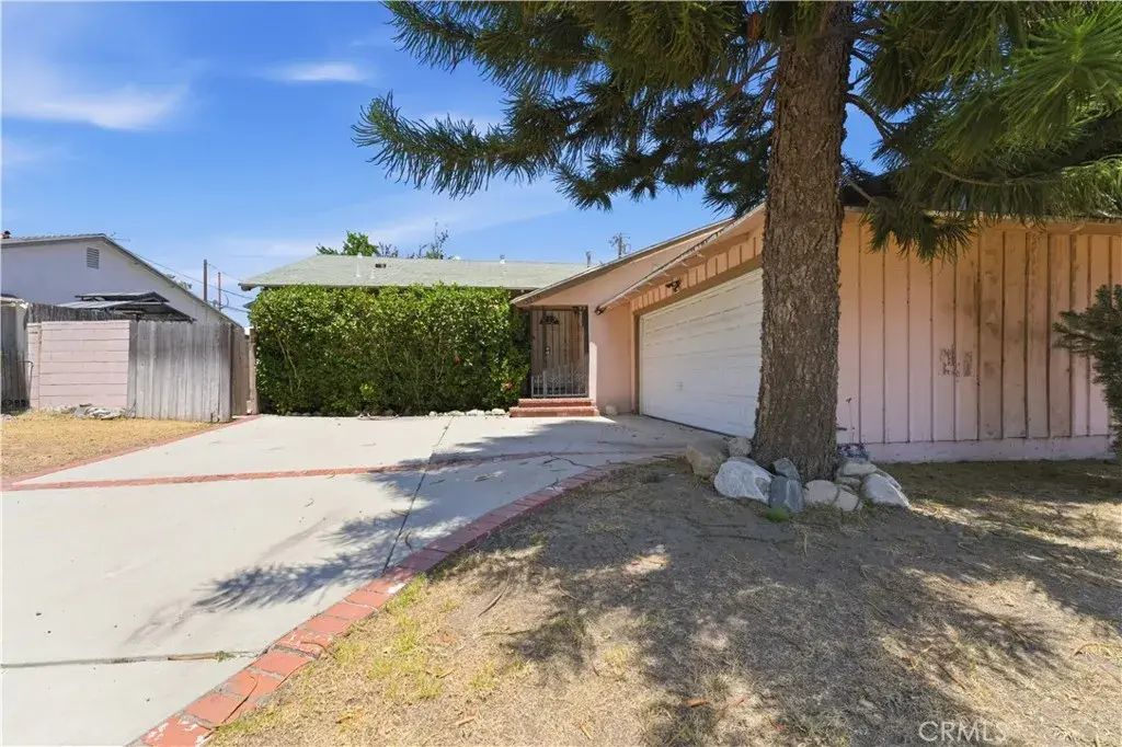 13235 Schoenborn Street, Sun Valley