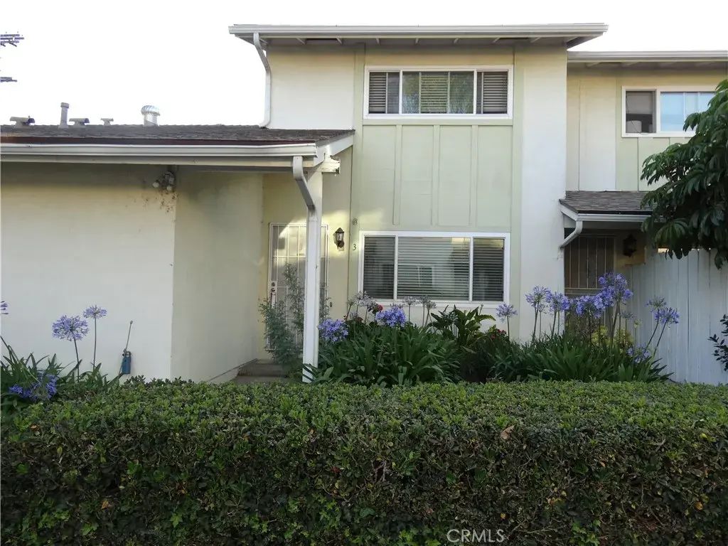 16741 Parthenia 3, Northridge