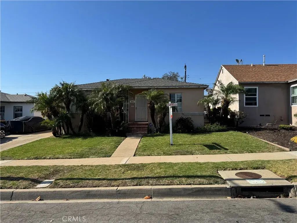 2037 W Imperial, Los Angeles