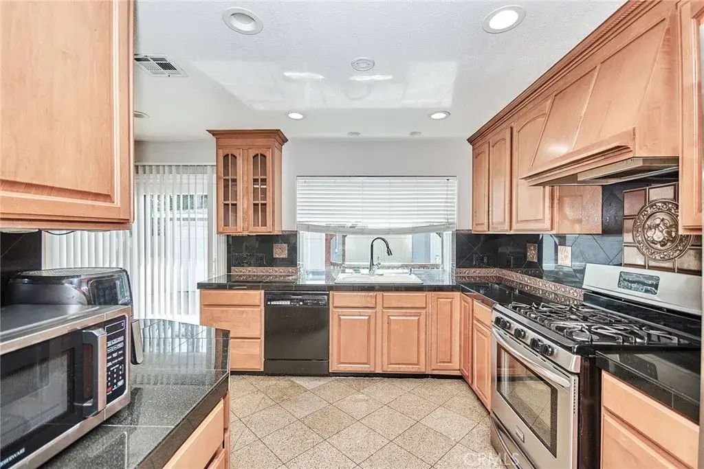 6052 Marshall, Buena Park