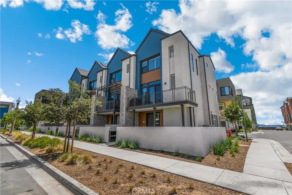 130 Rondo, Irvine