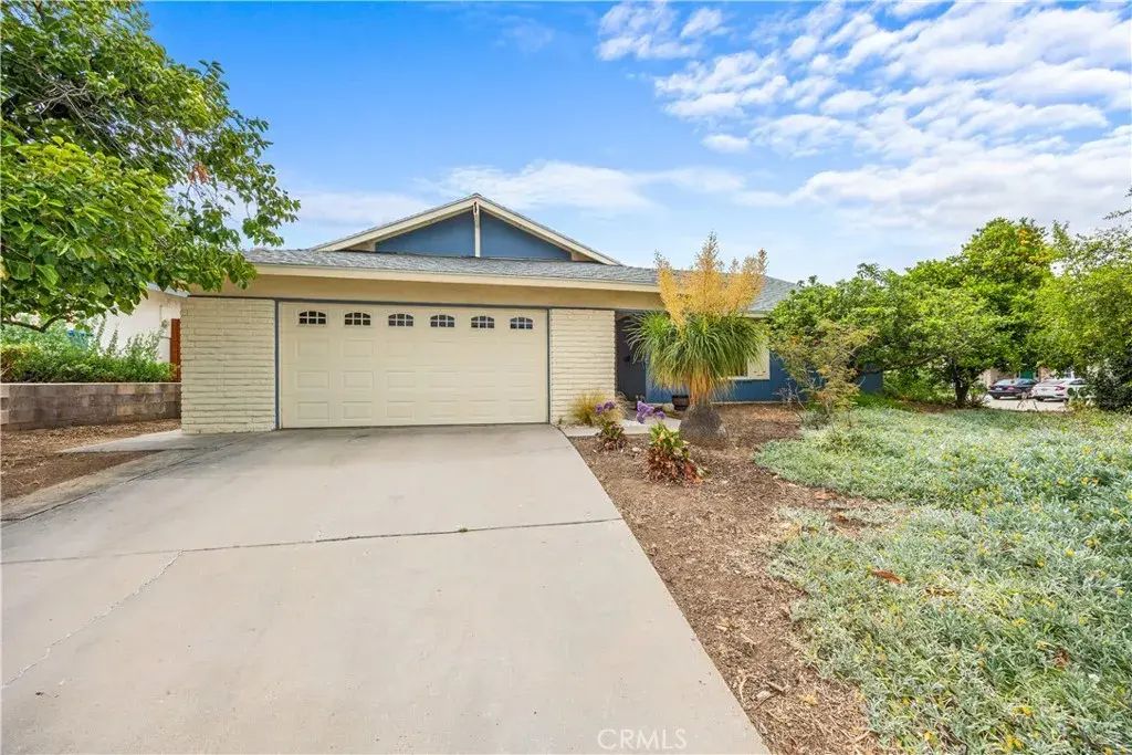 3430 Bahia, Riverside