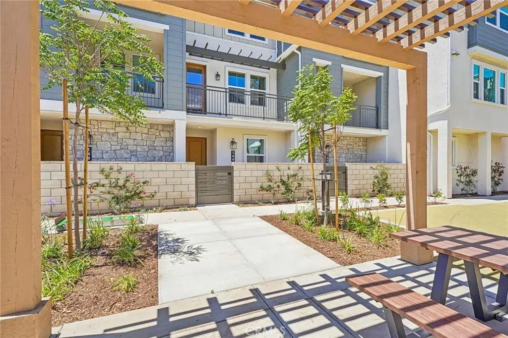144 S Iris, Compton