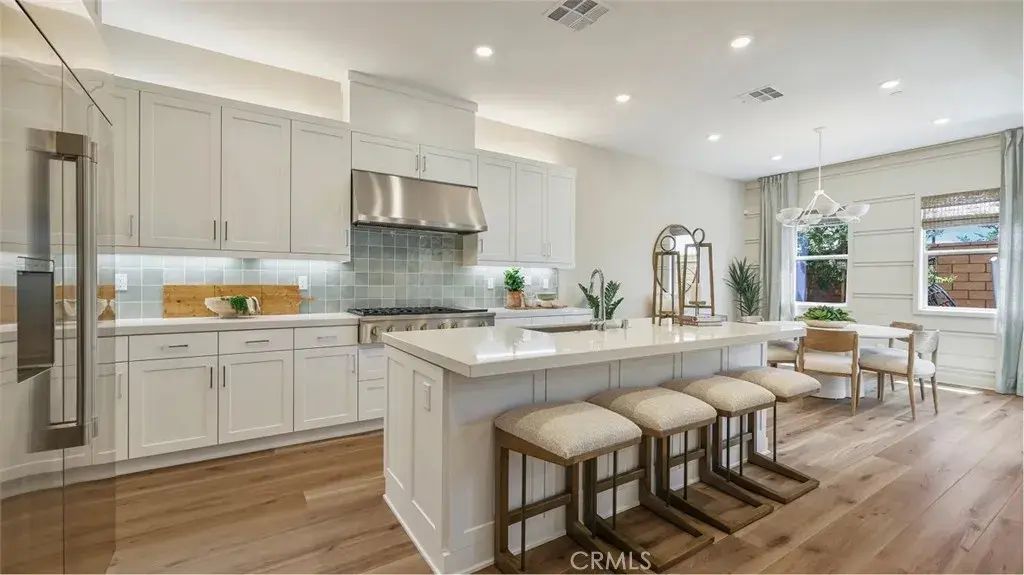 1545 Snowberry Place, Montebello