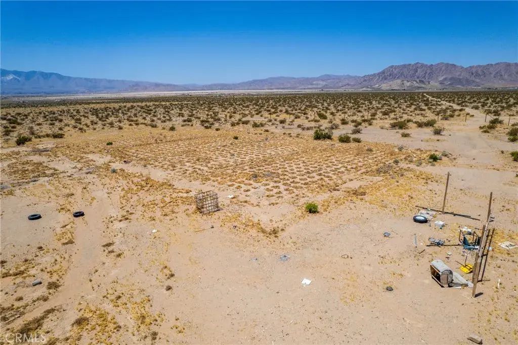 North Side, Lucerne Valley