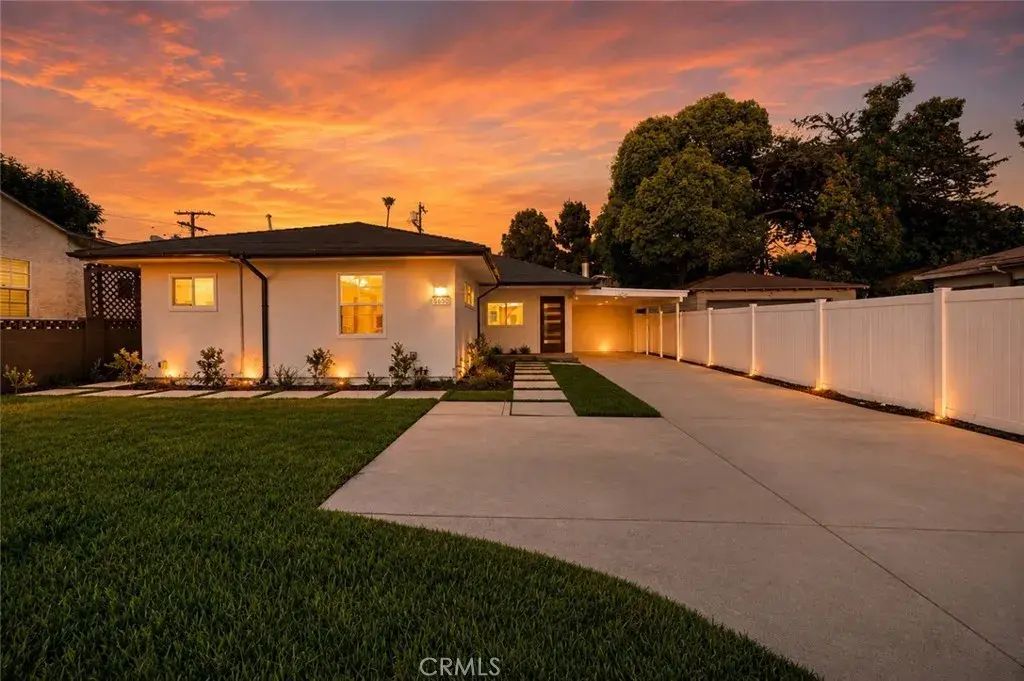 5650 Denny Avenue, North Hollywood