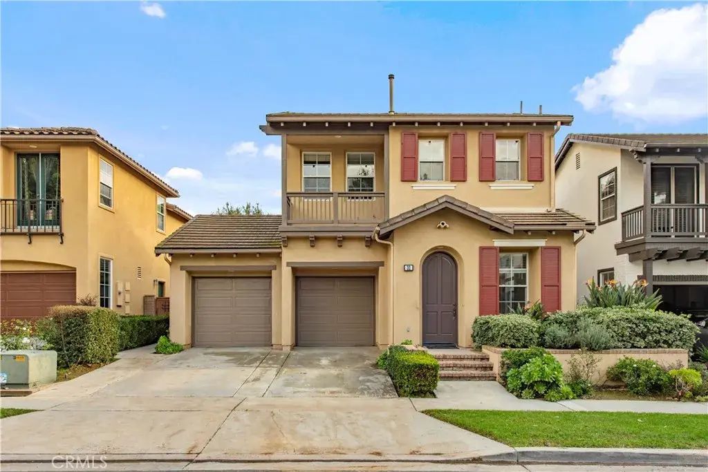 32 Sebastian, Irvine