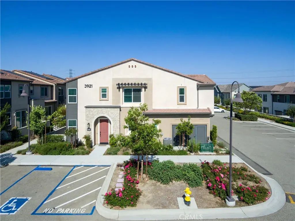 3921 S Jolly Paseo 204, Ontario