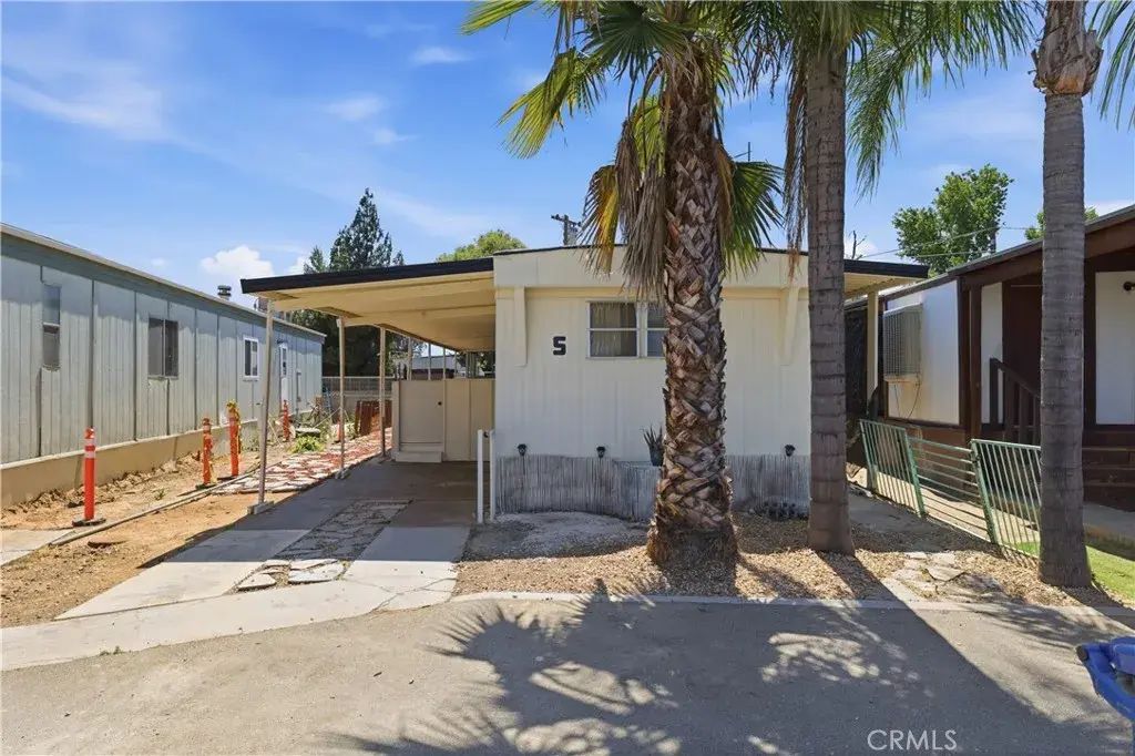 5000 Pierce Road 5, Bakersfield