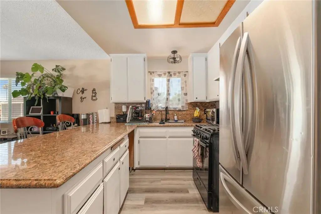 17343 Anastasia, Fontana