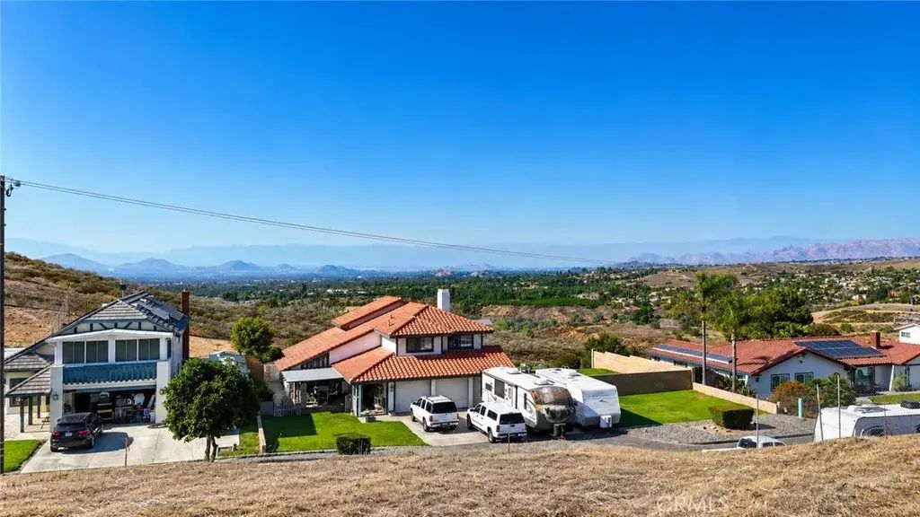 14435 Quailridge, Riverside