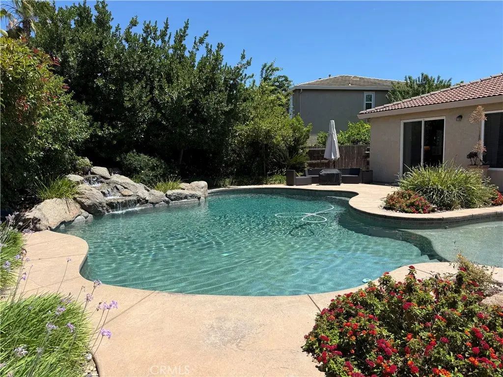 9190 Hunters Creek, Chowchilla