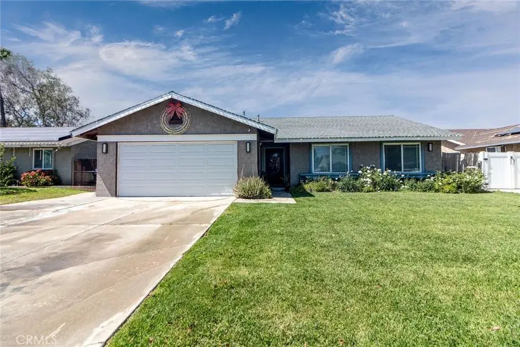 17430 Ramona, Fontana