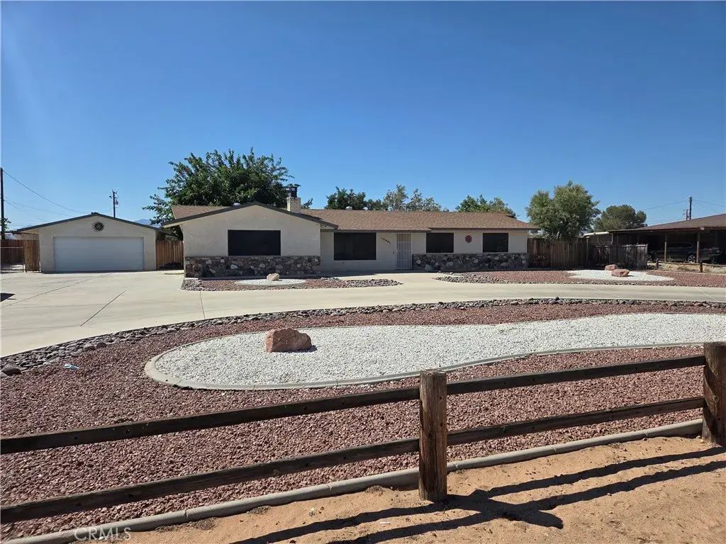 13881 Jicarilla Road, Apple Valley