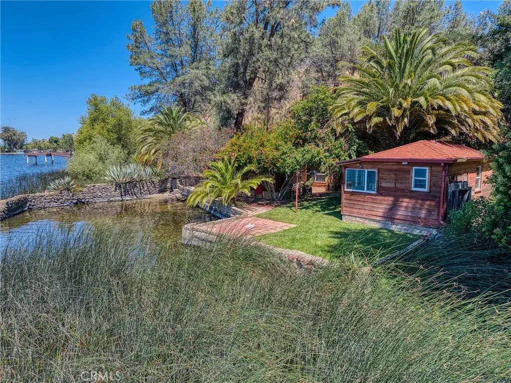 9865 E Highway 20, Clearlake Oaks