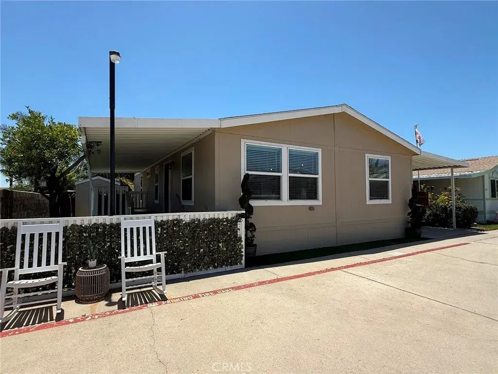 8297 Cottonwood Ave. Spc 30, Fontana