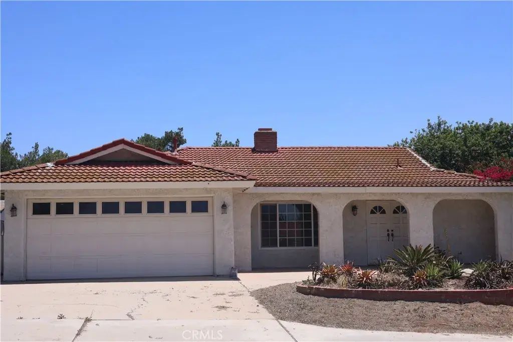 14010 Bush Avenue, Riverside