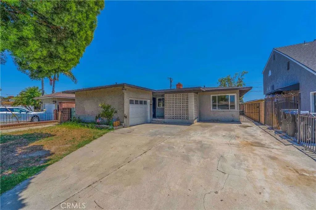 11702 Mapledale, Norwalk