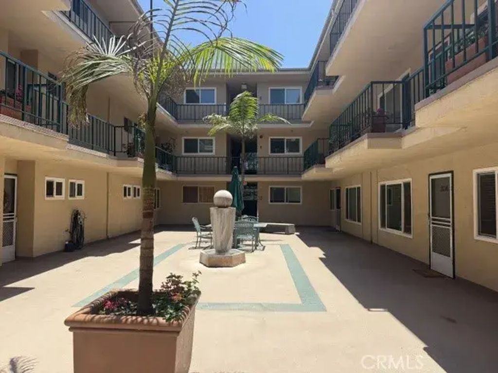 3665 E 1st 208, Long Beach