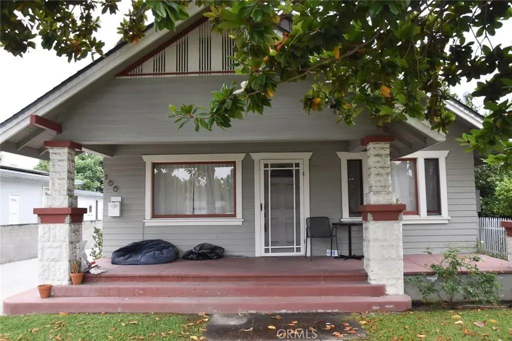 166 Cambridge, Orange
