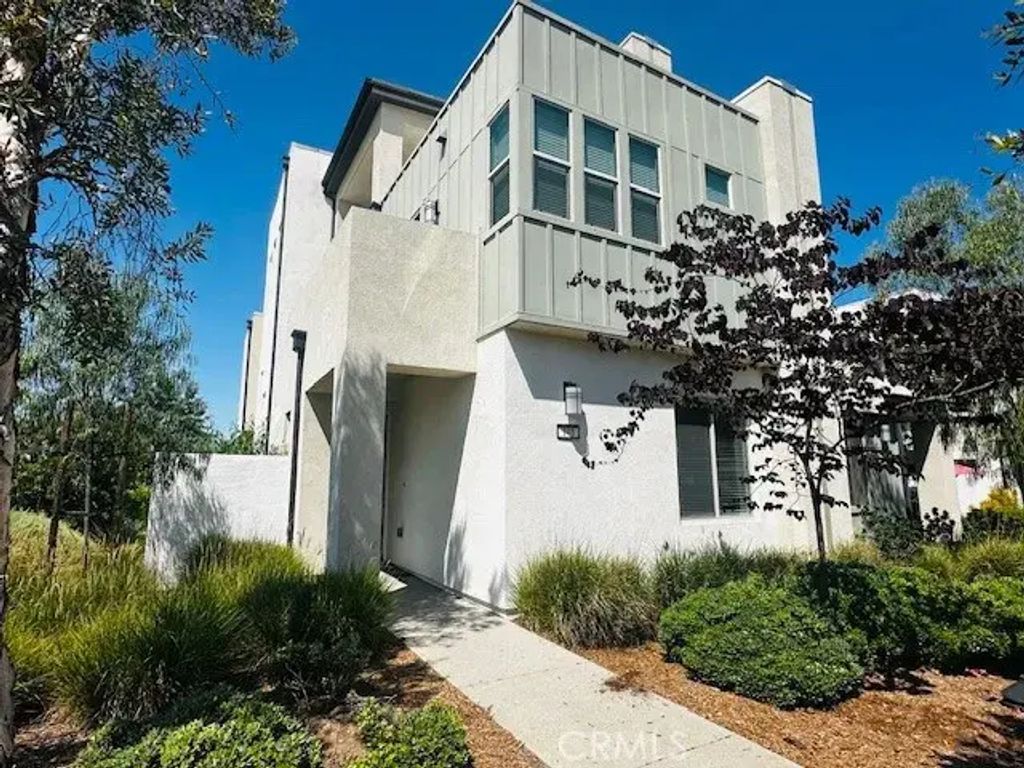 140 Spectacle, Irvine