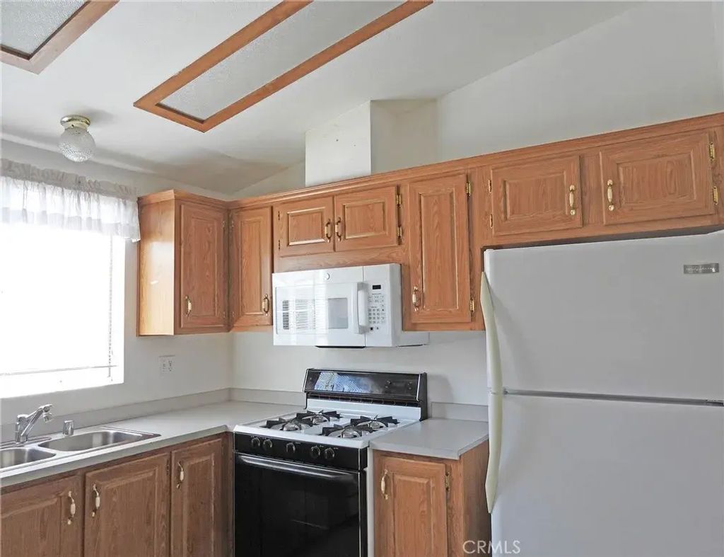 15428 Tulsa 28, Mission Hills (san Fernando)