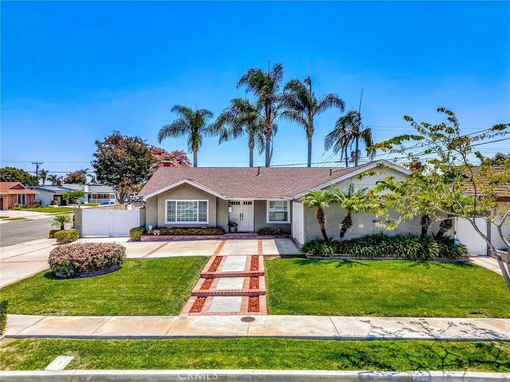 15392 Hanover Lane, Huntington Beach