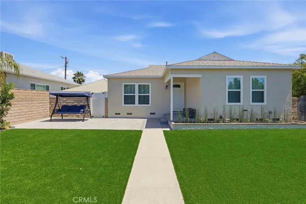 12824 Osborne, Pacoima