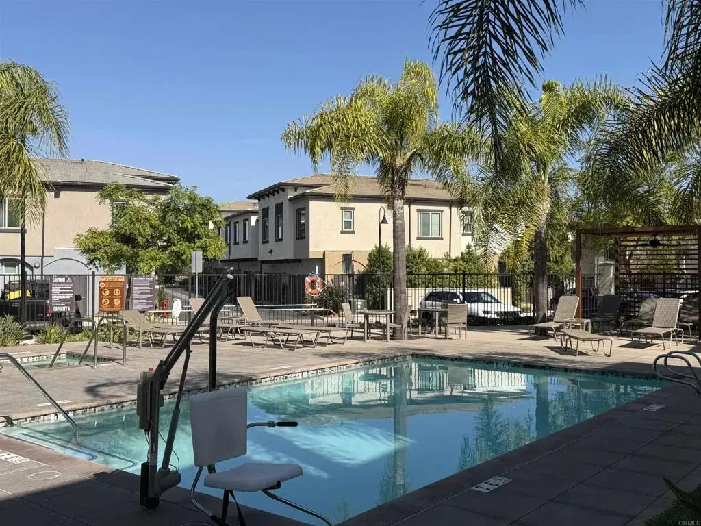 2332 Verano Way, Vista
