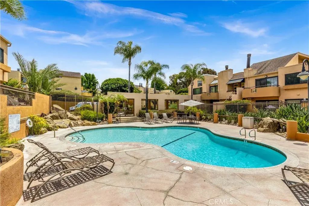 25761 Le Parc 72, Lake Forest