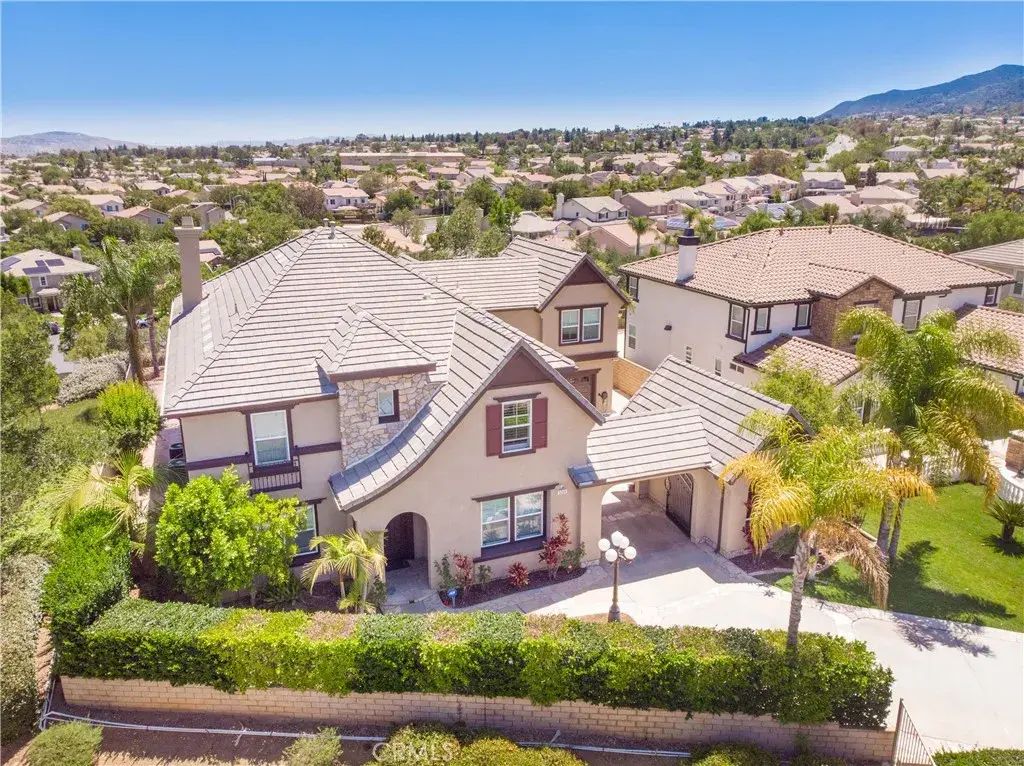 3209 Stoneberry Lane, Corona