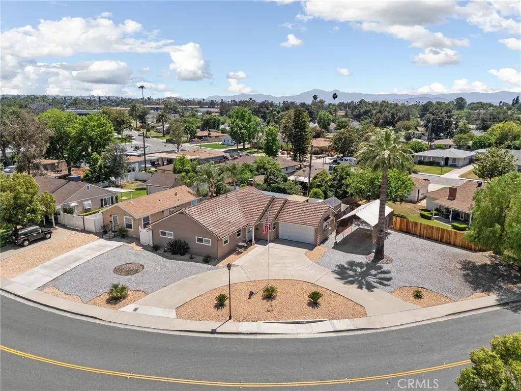 3540 Nelson, Riverside
