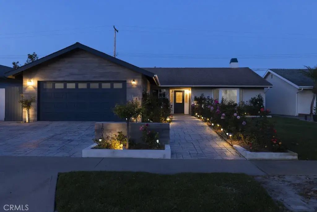 16542 Fountain, Huntington Beach