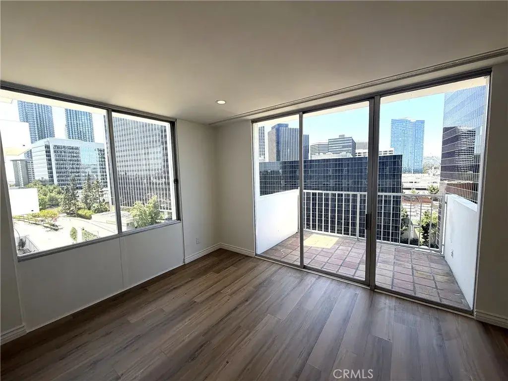 2160 Century Park East 1101, Los Angeles