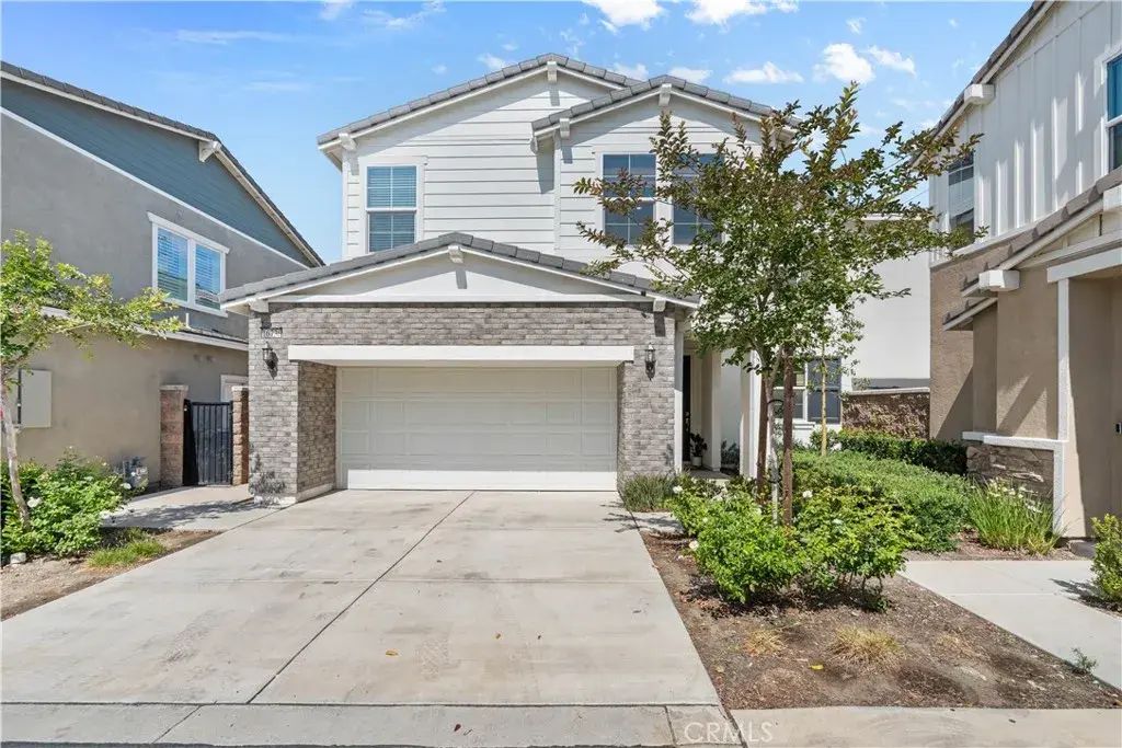 16736 Petrus Lane, Fontana