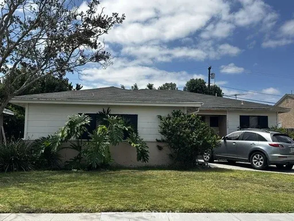 3650 E Poppy, Long Beach