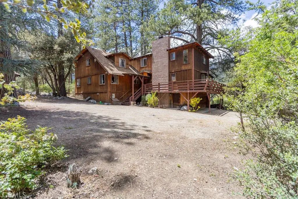 16101 Edgewood, Pine Mountain Club