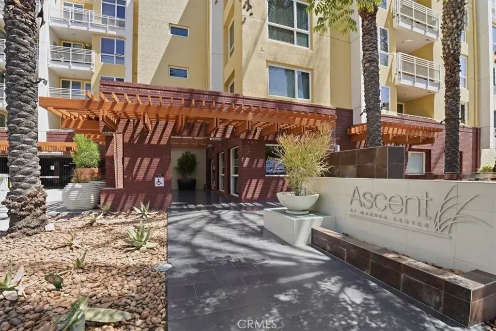 21301 Erwin Street 545, Woodland Hills