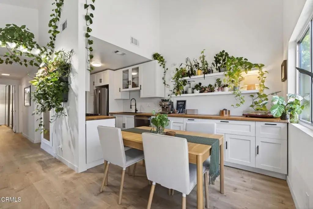 262 W Vineyard Avenue, Oxnard